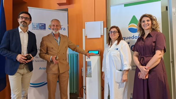 Donazione fontanello Fiora 5 Inaugurazione fontanello ospedale